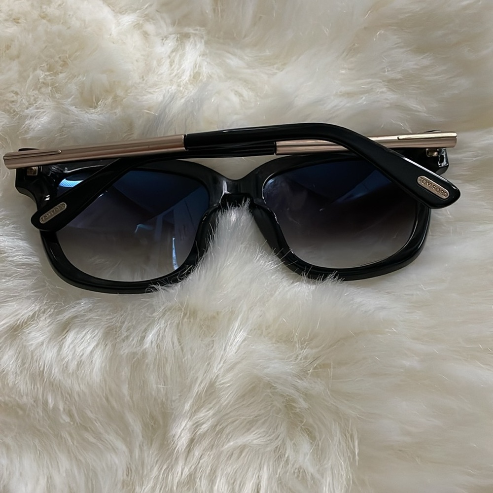 Tom Ford Sunglasses - Picture 3 of 4